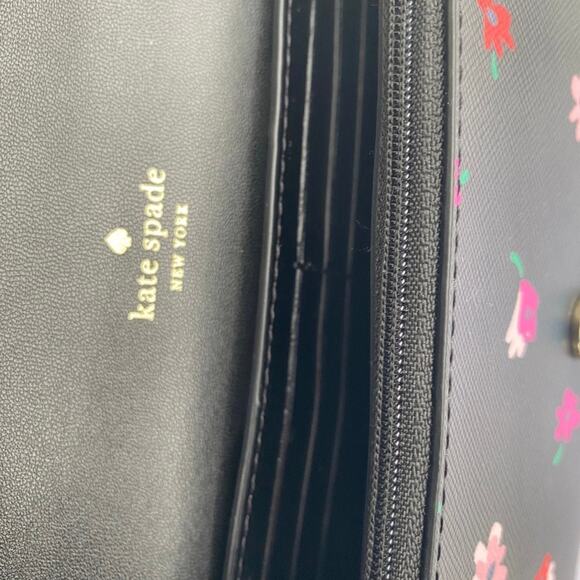 Kate Spade Crossbody Ditsy Buds Small Flap purse Black multi - Picture 9 of 9